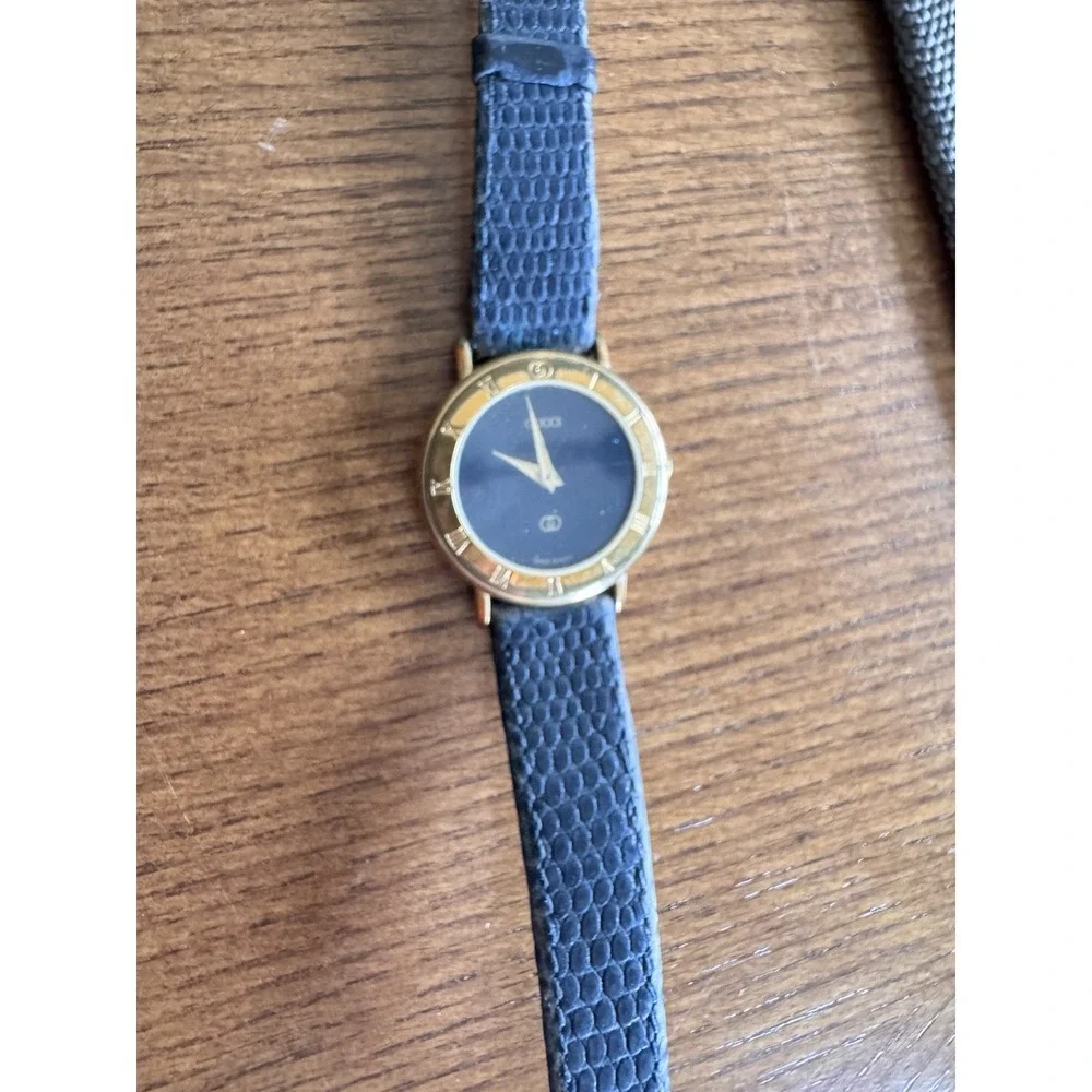 Gucci 3000 L Gold Plated Ladies Watch Black Dial Roman Bezel
